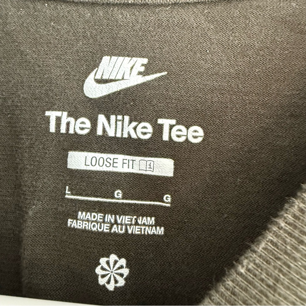 Nike Sportswear Air Your Sole Sequoia T-Shirt Size L Loose Fit Olive Green Max90 - Picture 6 of 9